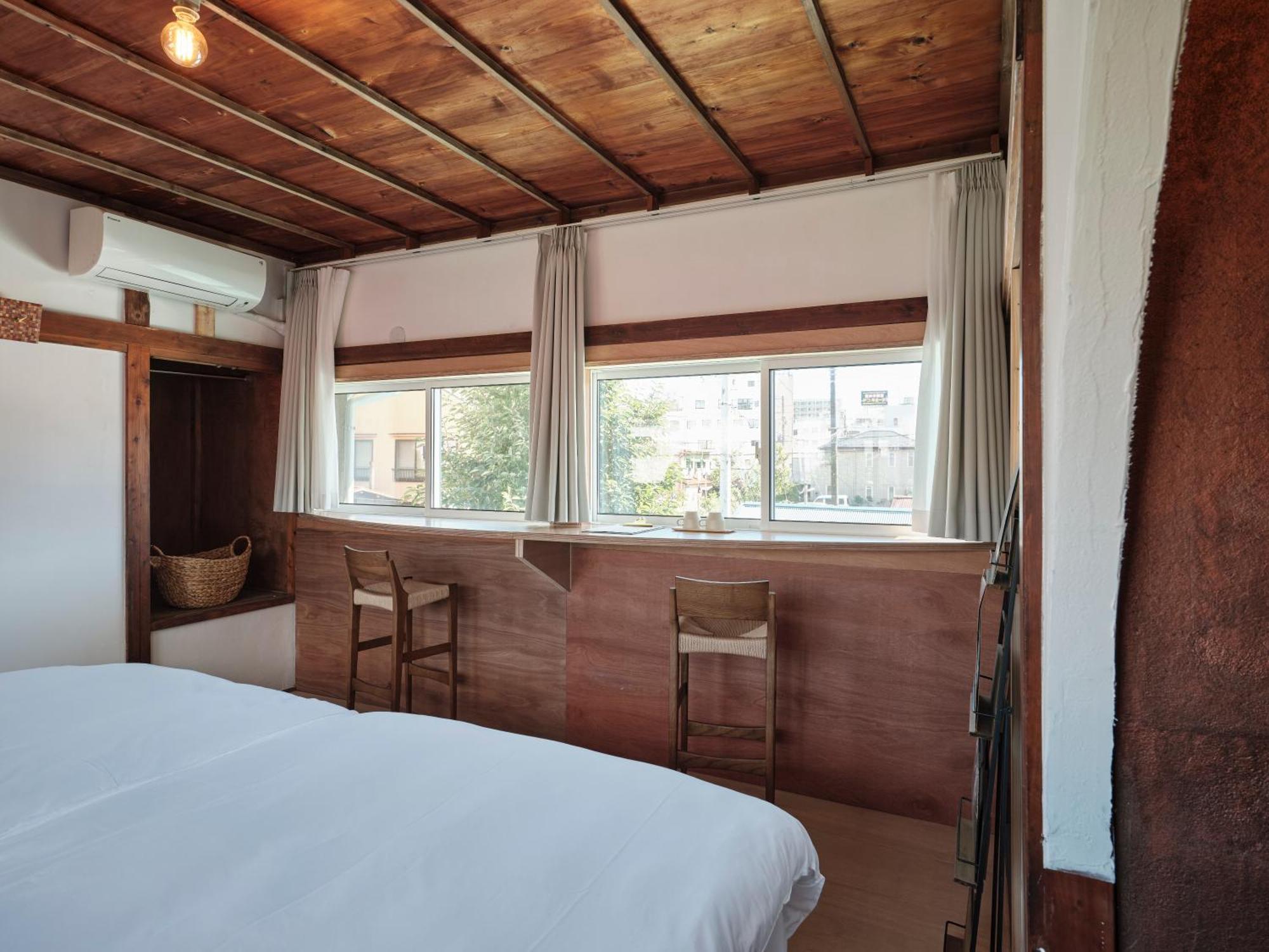 Tipy Records Inn Photon Odavari Kültér fotó